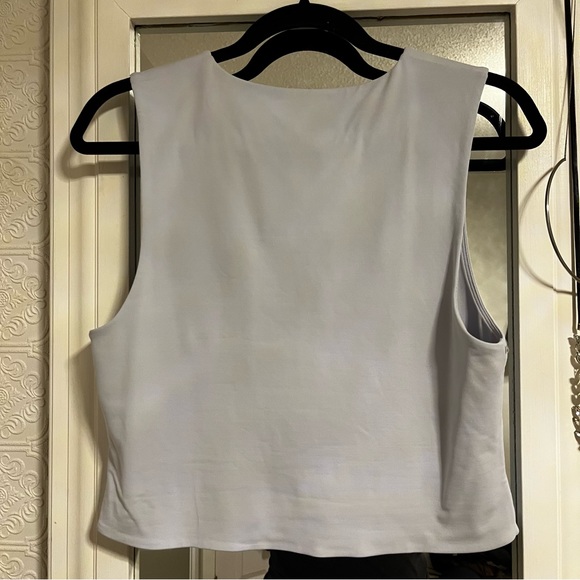 Babaton Contour Muscle Tank - Picture 4 of 5